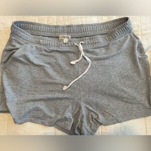 Like new Style & Co draw string shorts